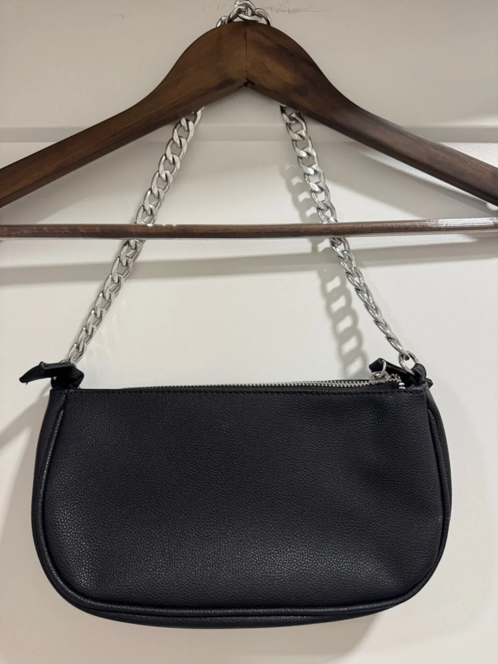 EXCELLENT CONDITION - Black Chain-Handle mini purse / shoulder bag - Picture 2 of 6
